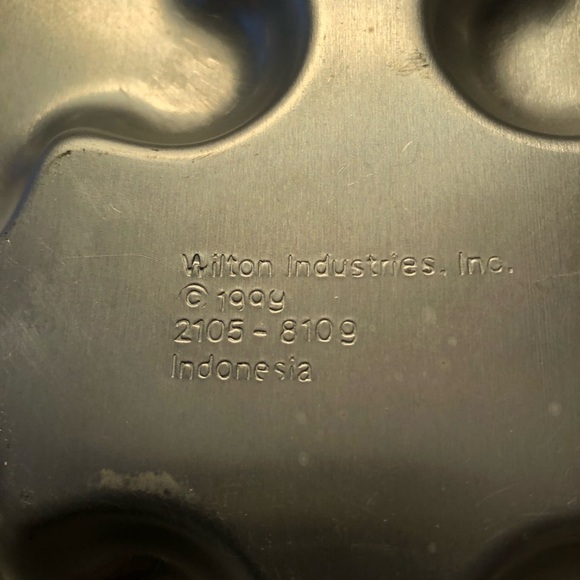 Vintage WILTON Blossom FLower Cookie Mold Treat Pan, Aluminum, 2105-8109 - Picture 4 of 5